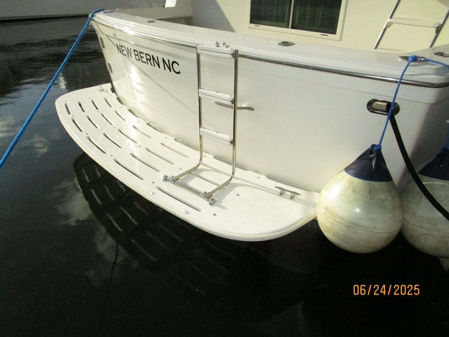 1986 Hatteras Cpmy — photo 43