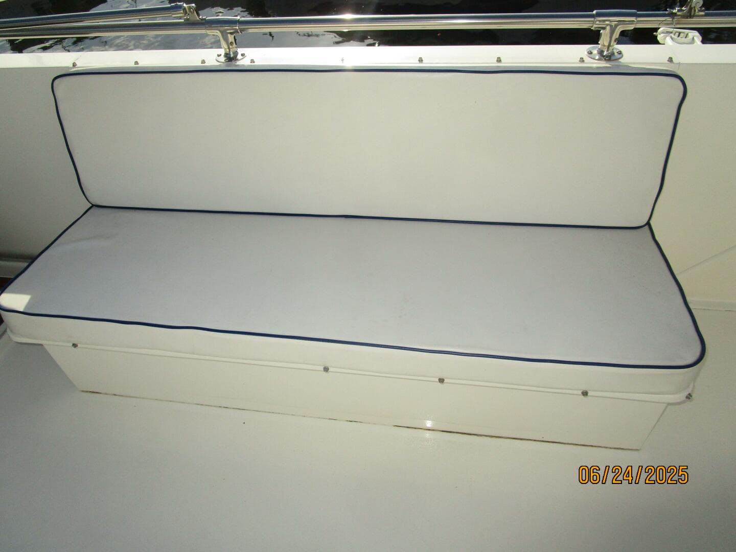 1986 Hatteras Cpmy — photo 25