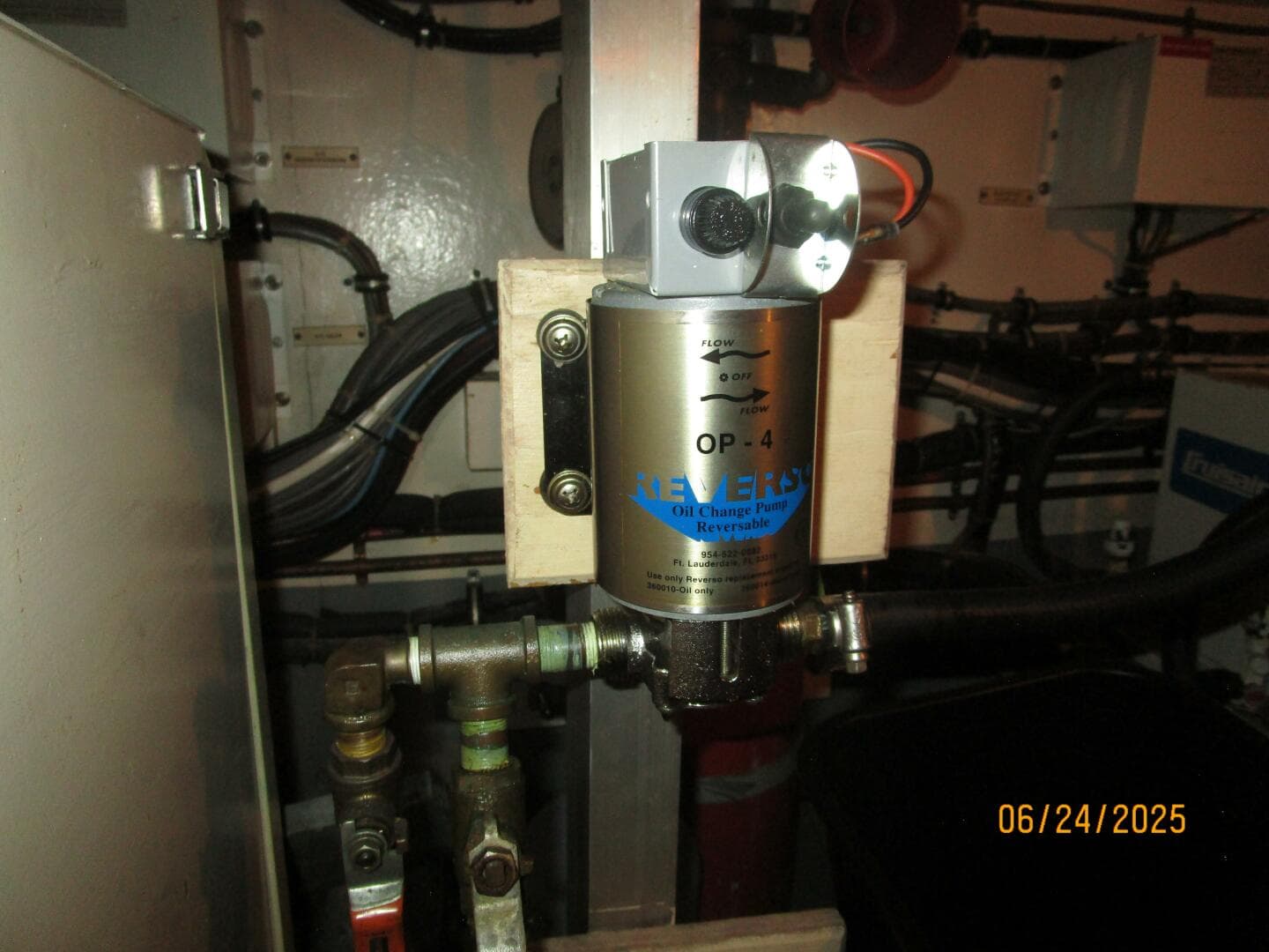 1986 Hatteras Cpmy — photo 101