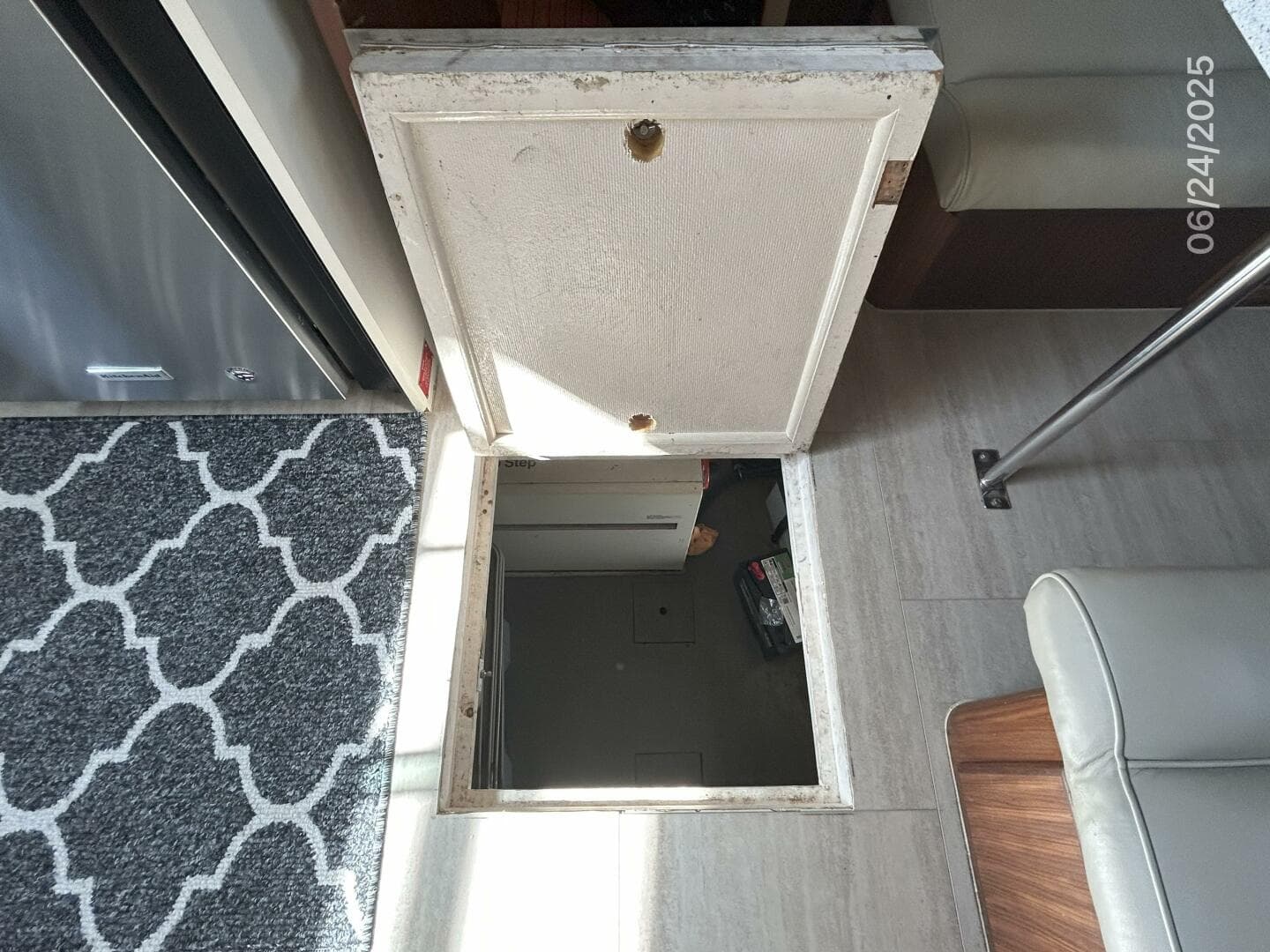 1986 Hatteras Cpmy — photo 92