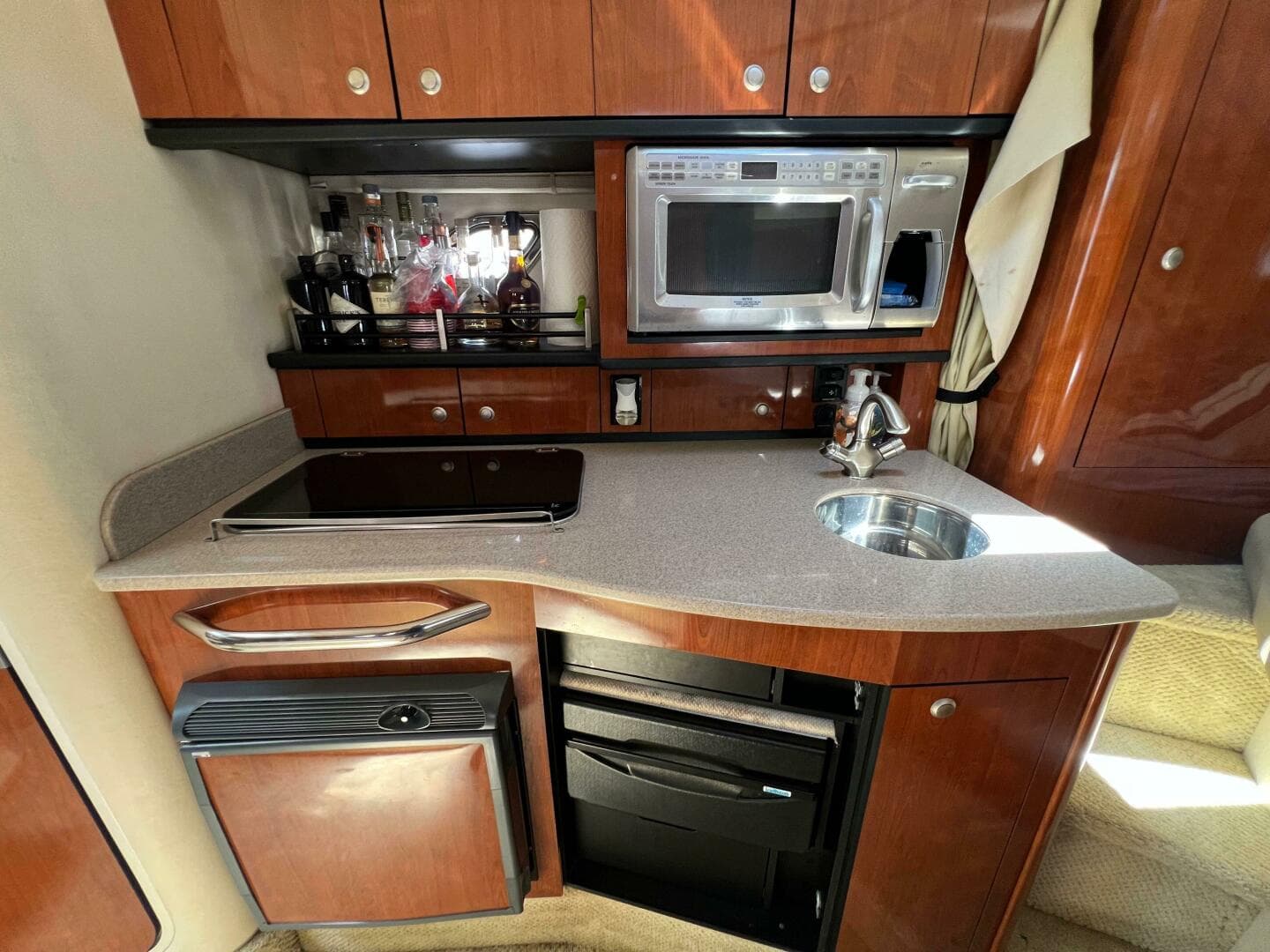 2007 Sea Ray 310 Sundancer — photo 13