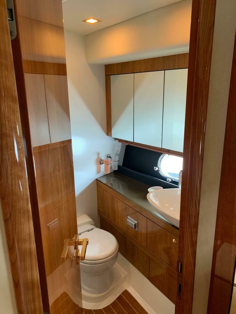 2010 Sunseeker 60 Manhattan — photo 50