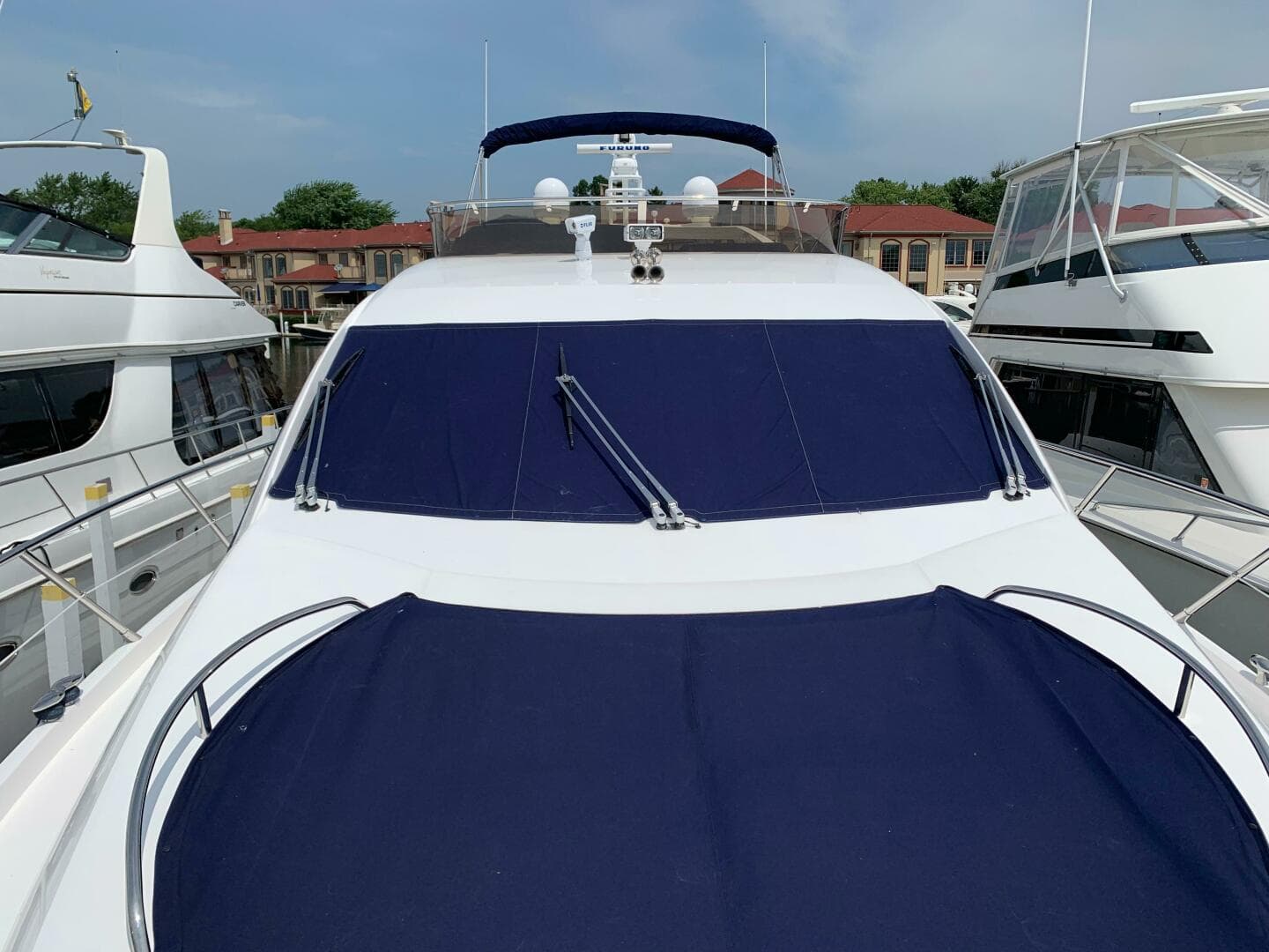 2010 Sunseeker 60 Manhattan — photo 5