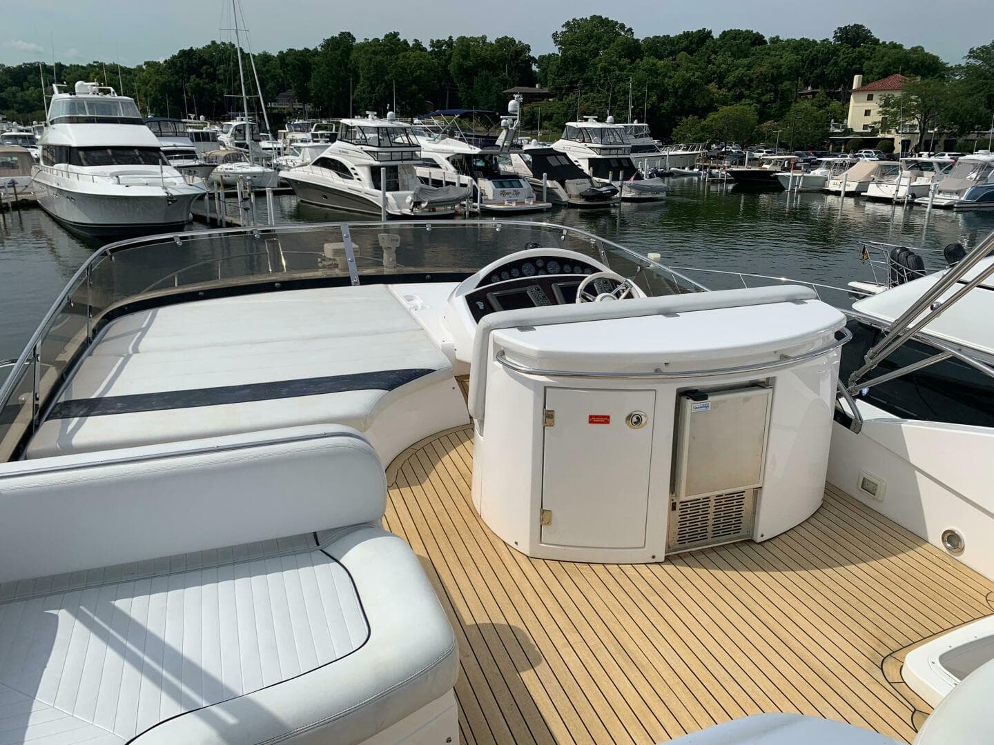 2010 Sunseeker 60 Manhattan — photo 19