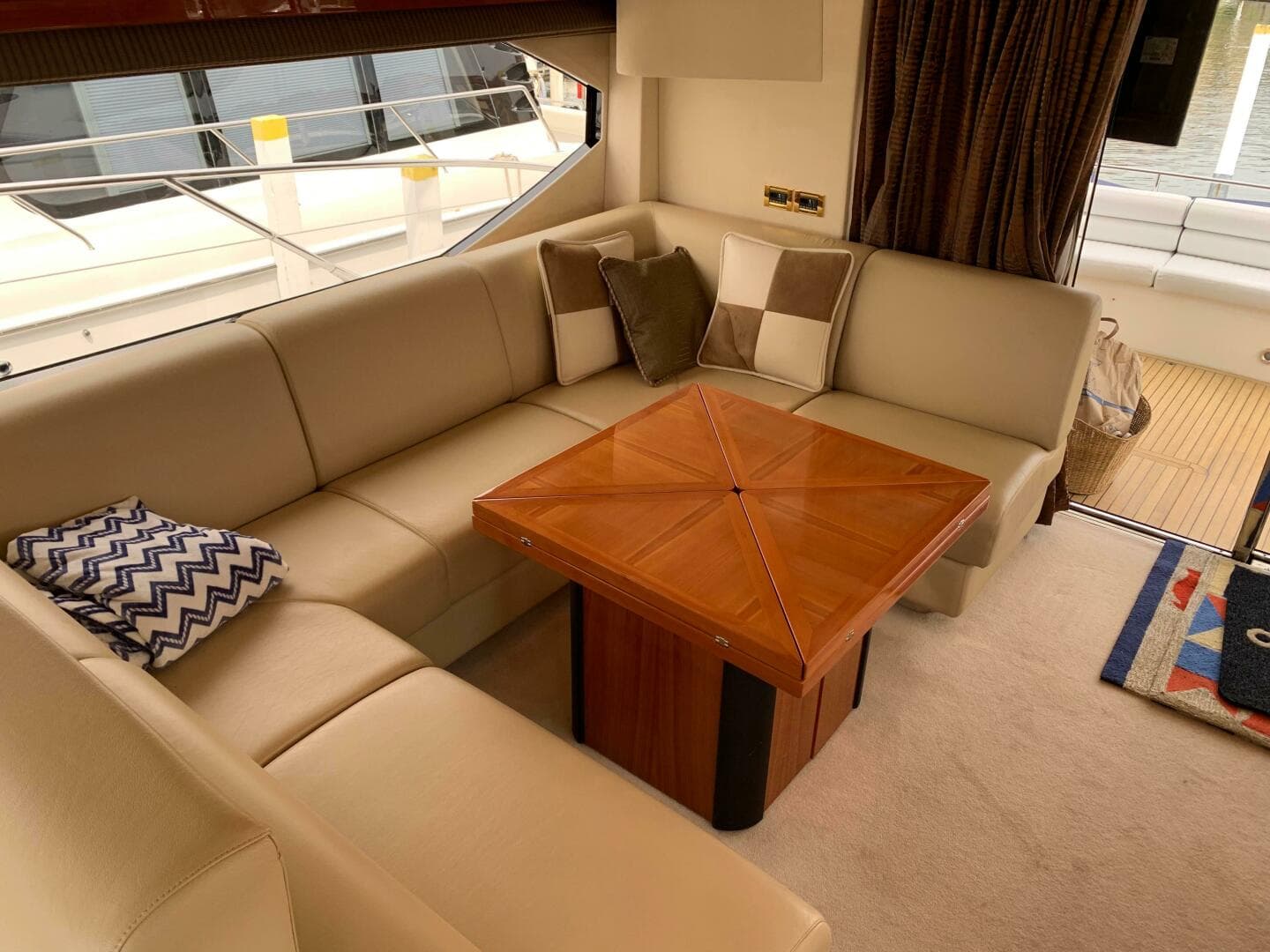 2010 Sunseeker 60 Manhattan — photo 32