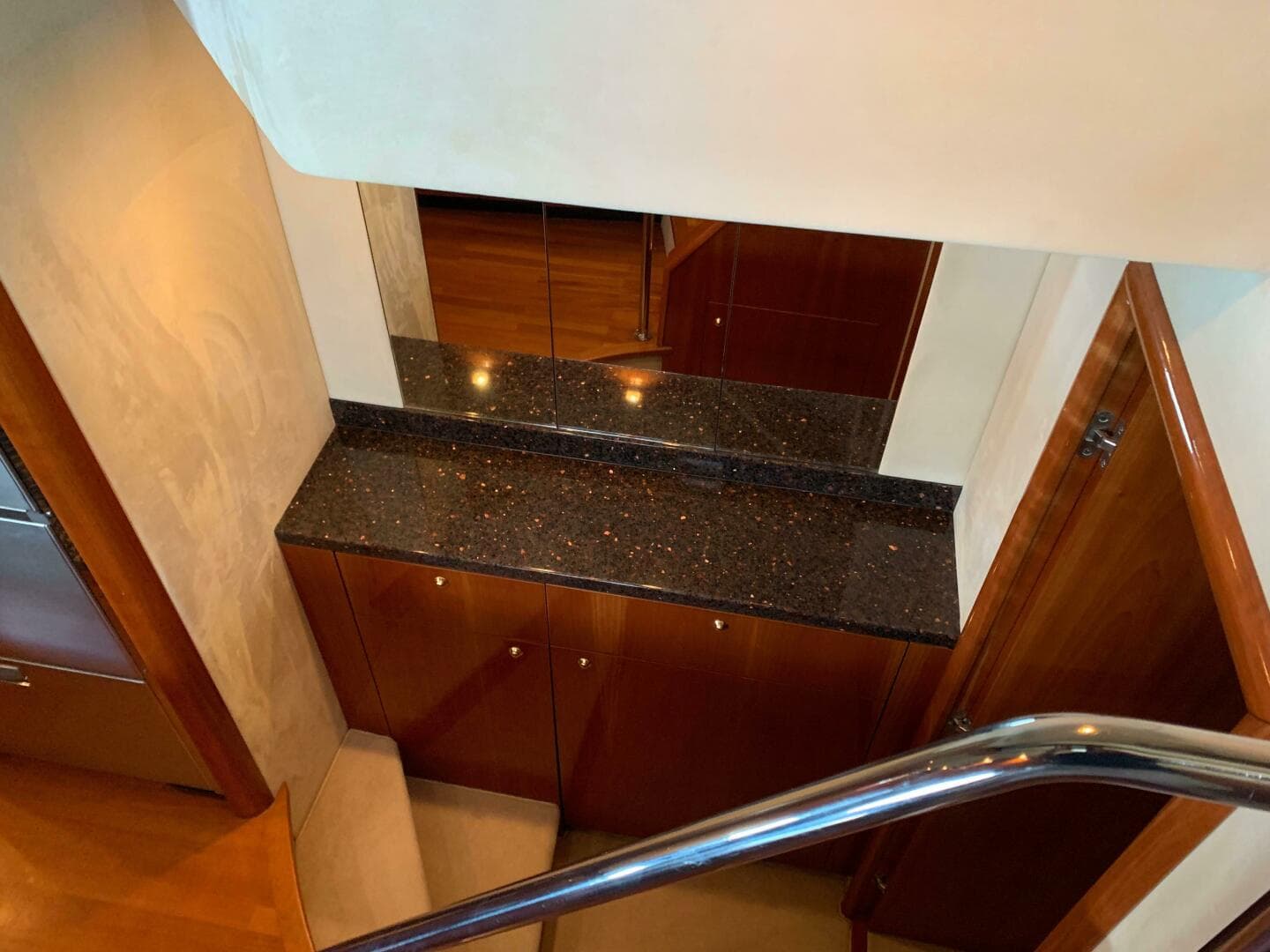 2010 Sunseeker 60 Manhattan — photo 45