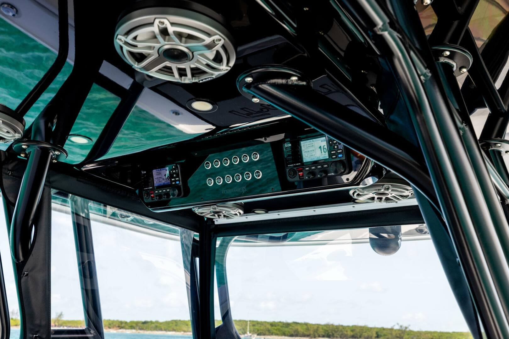 2022 Freeman 37 Vh — photo 46