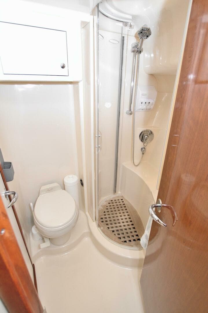 2003 Sea Ray 480 — photo 52