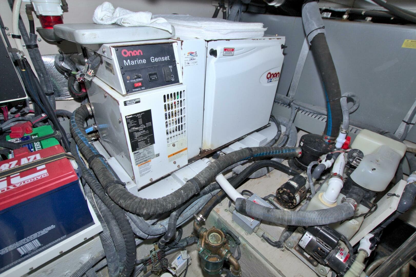 2003 Sea Ray 480 — photo 64