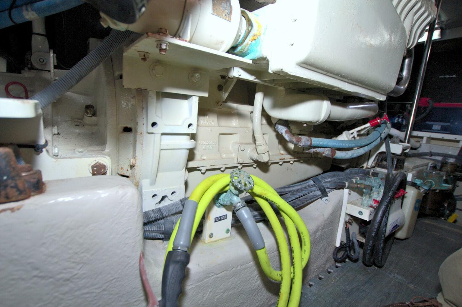 2003 Sea Ray 480 — photo 75