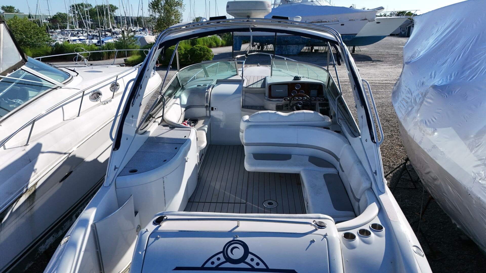 2004 Formula 370 SS — photo 10