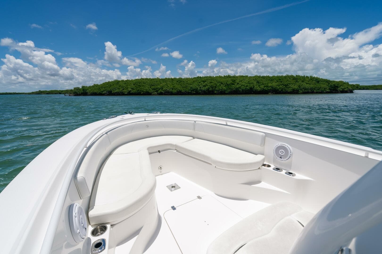 2017 Edgewater 318 CC — photo 7