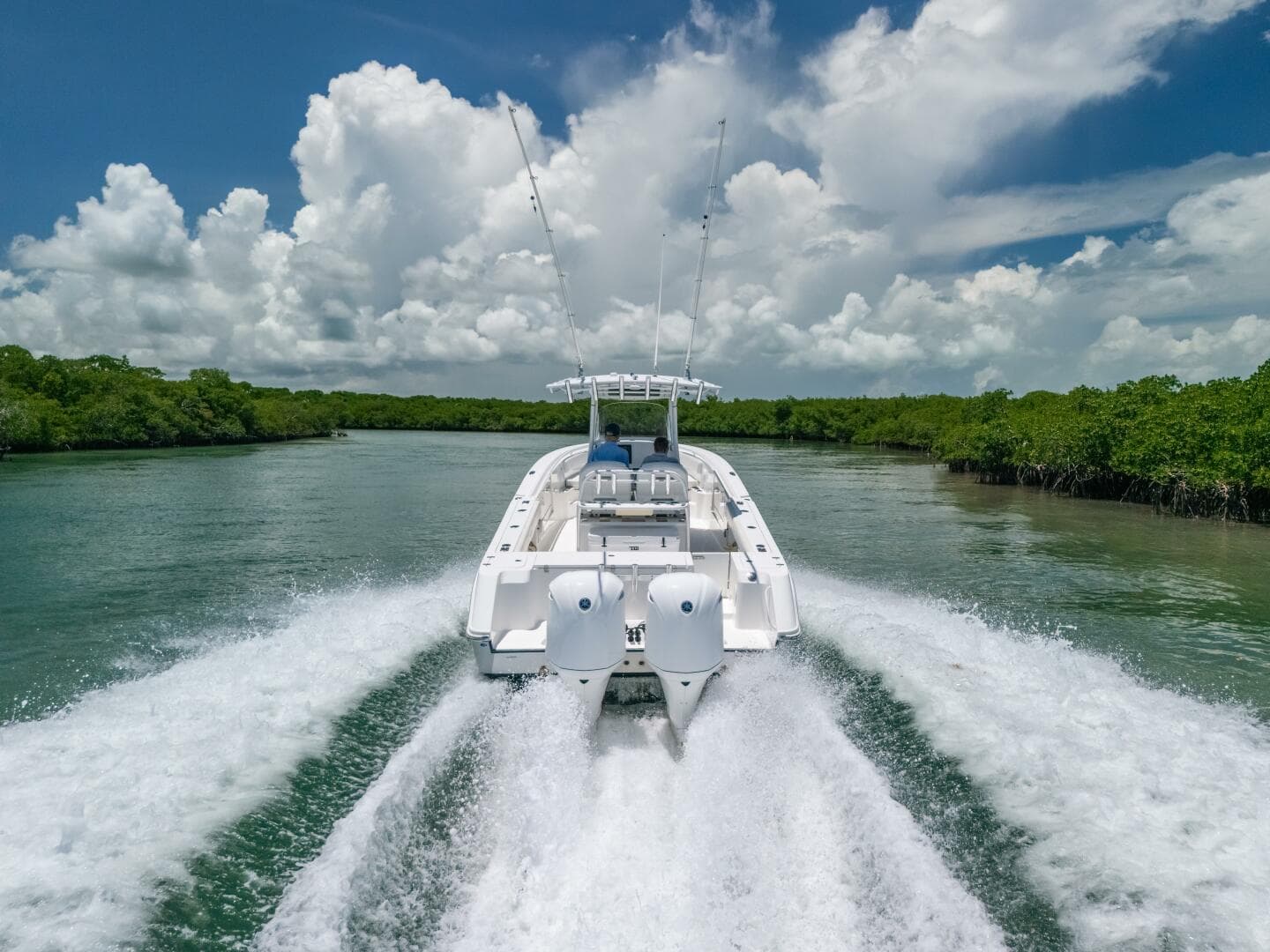 2017 Edgewater 318 CC — photo 20