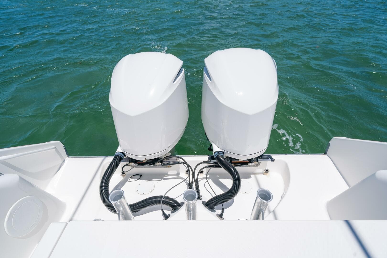 2017 Edgewater 318 CC — photo 12