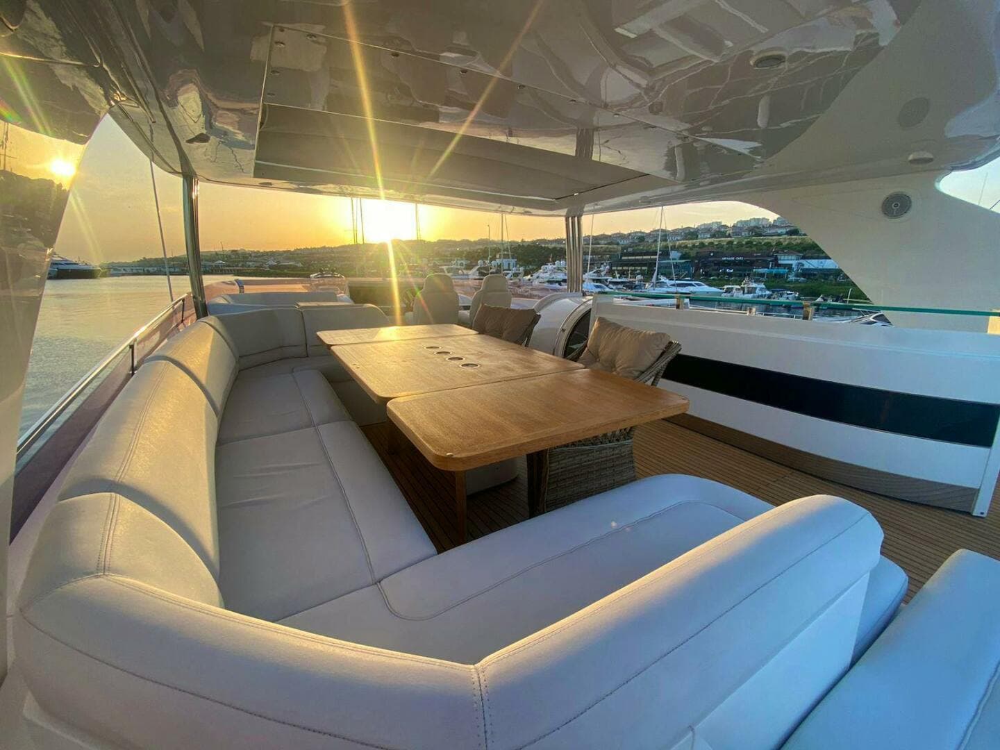 2011 Princess Yachts — photo 16