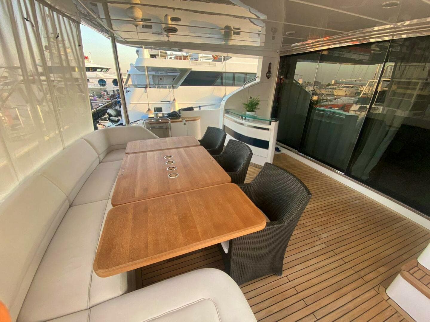 2011 Princess Yachts — photo 18