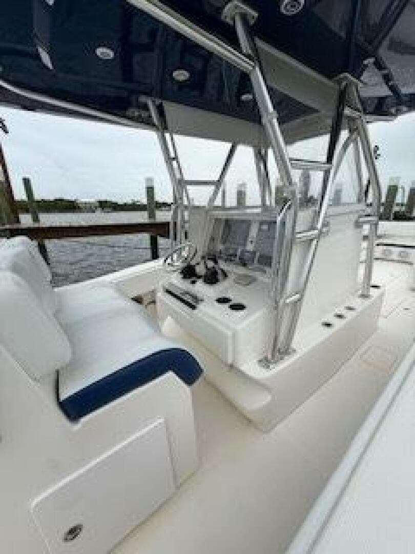 2012 Invincible 36 Open Fisherman — photo 11