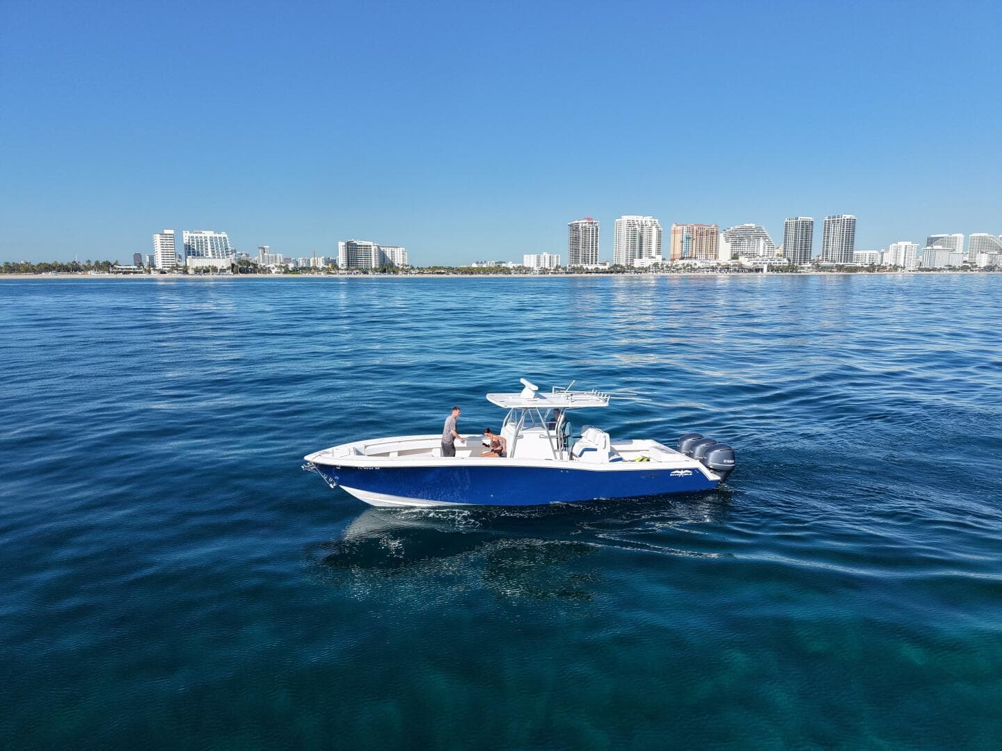 2012 Invincible 36 Open Fisherman — photo 2