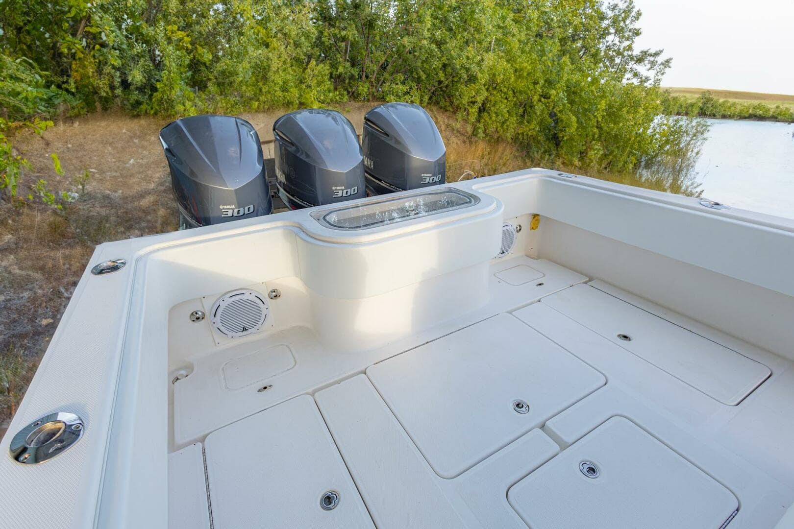 2012 Invincible 36 Open Fisherman — photo 18