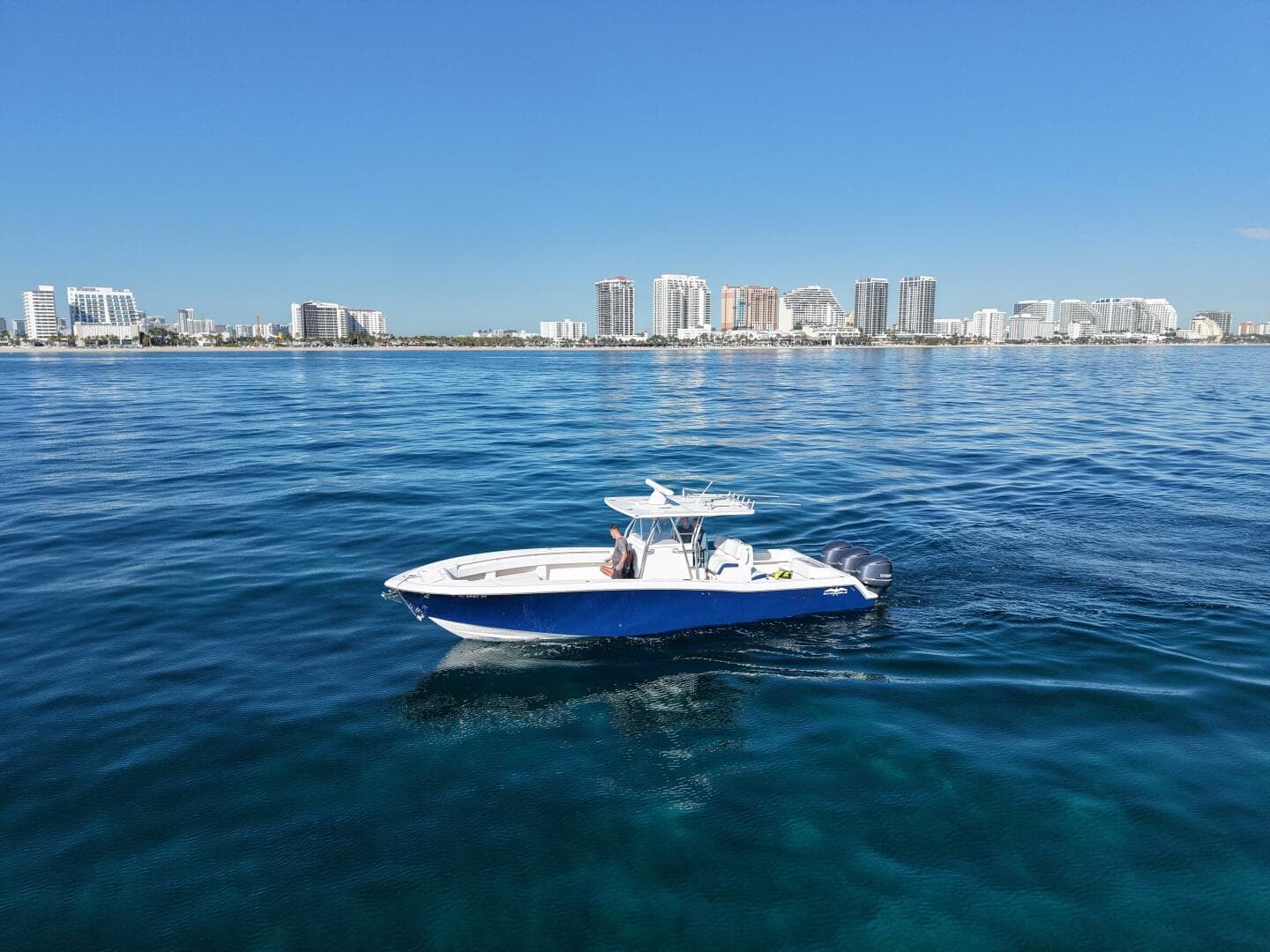 2012 Invincible 36 Open Fisherman — photo 1