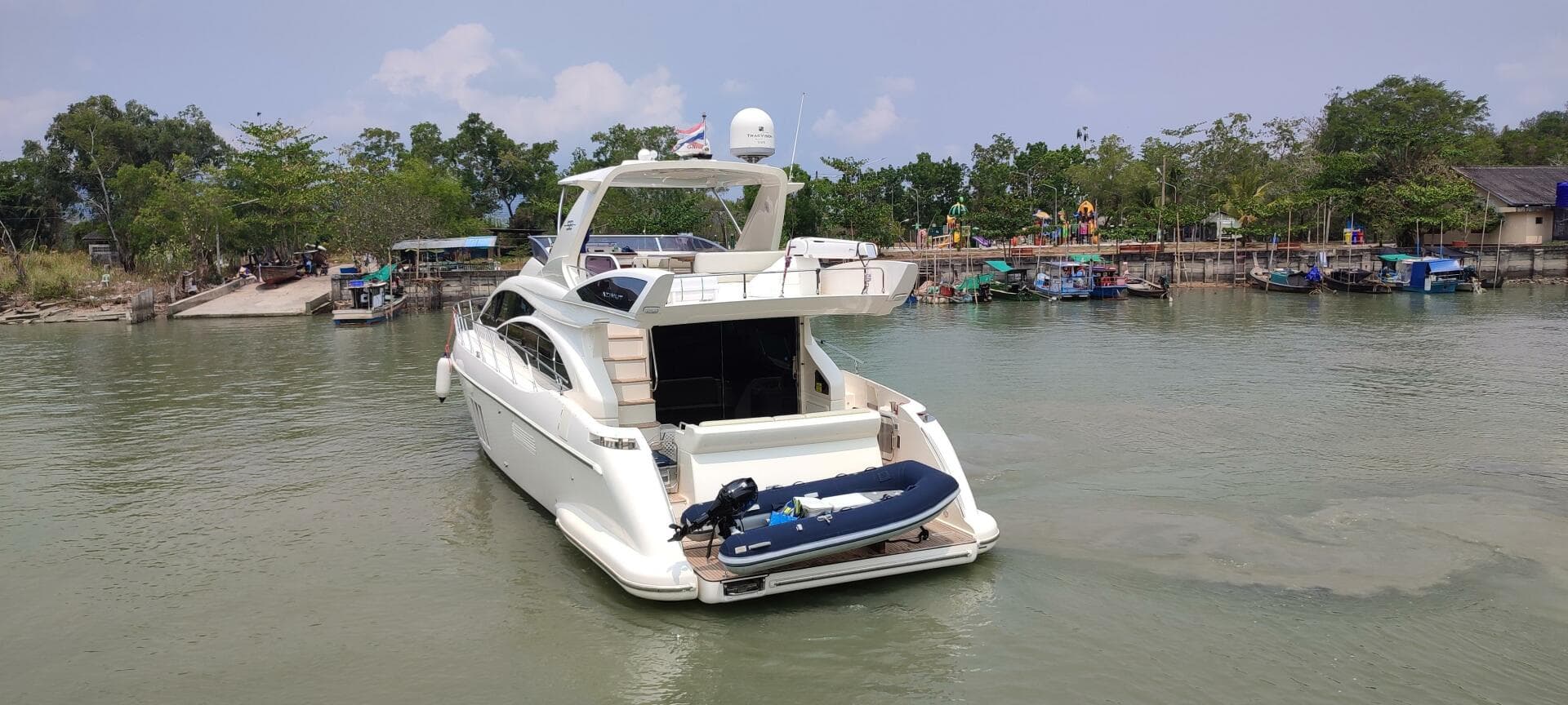 2011 Azimut 58 Fly — photo 6