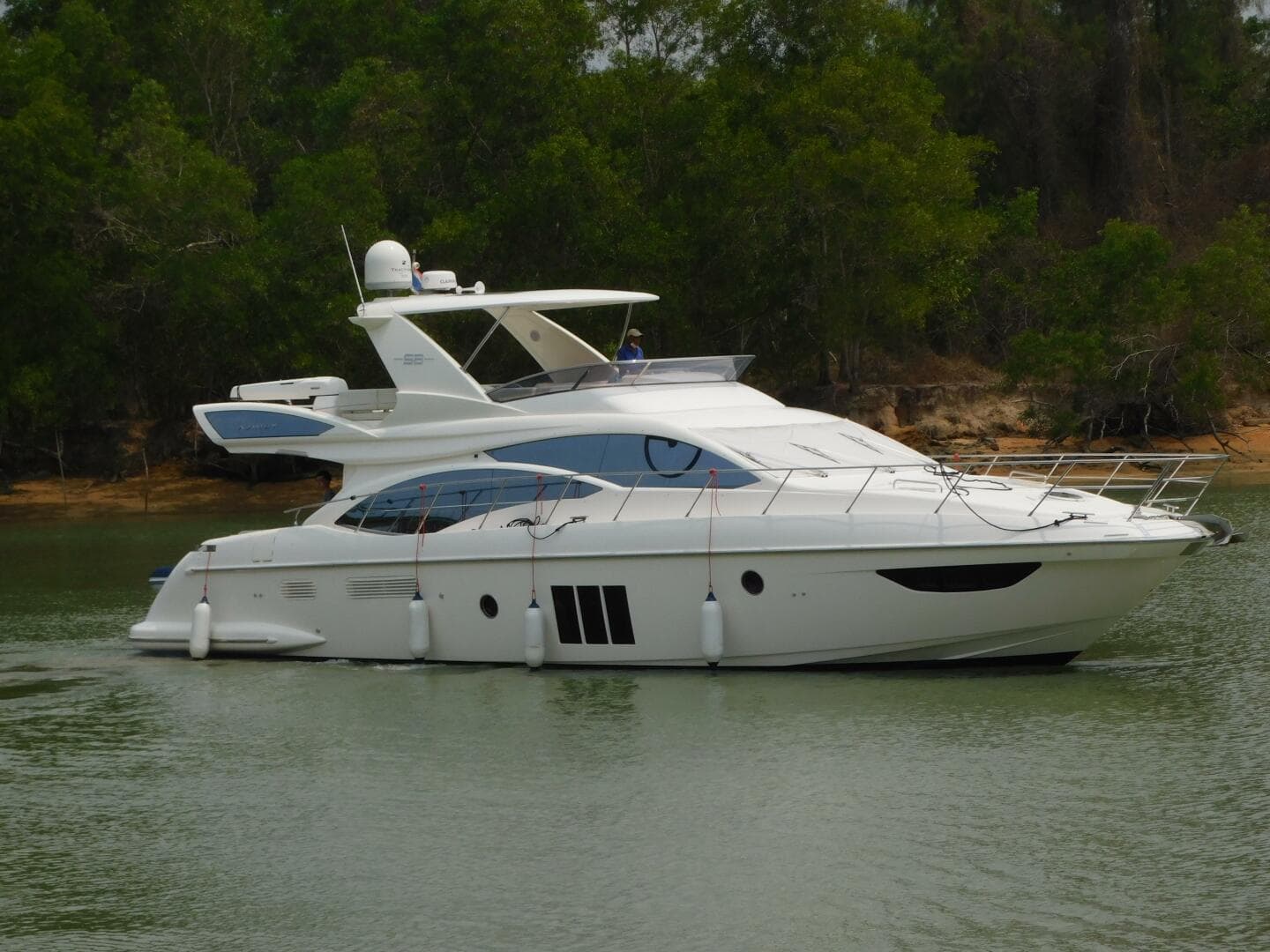2011 Azimut 58 Fly — photo 3