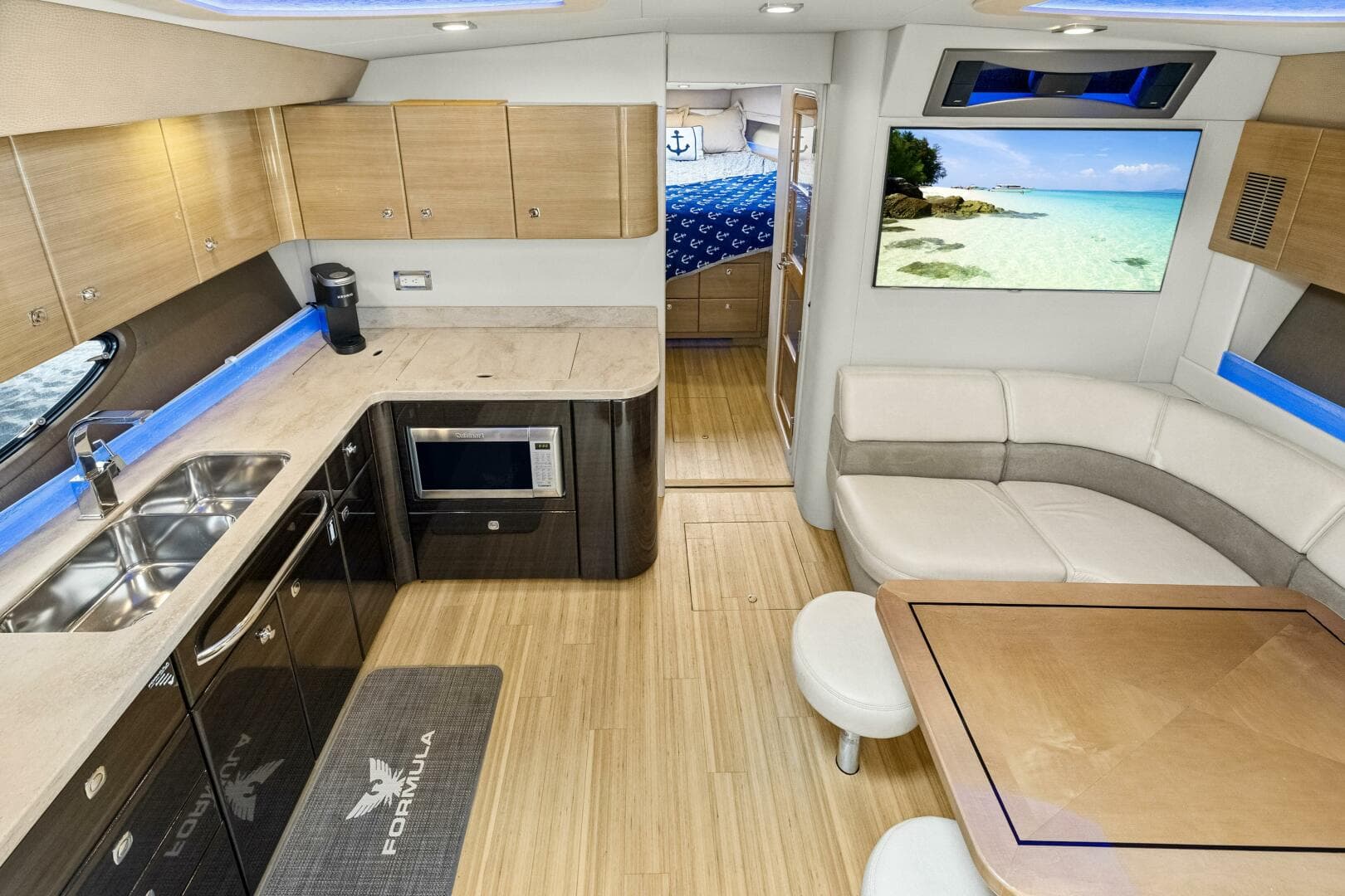 2016 Formula 45 Yacht — photo 17