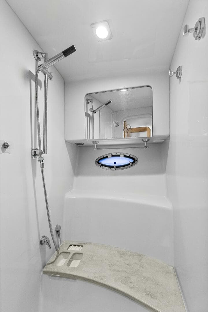 2016 Formula 45 Yacht — photo 34