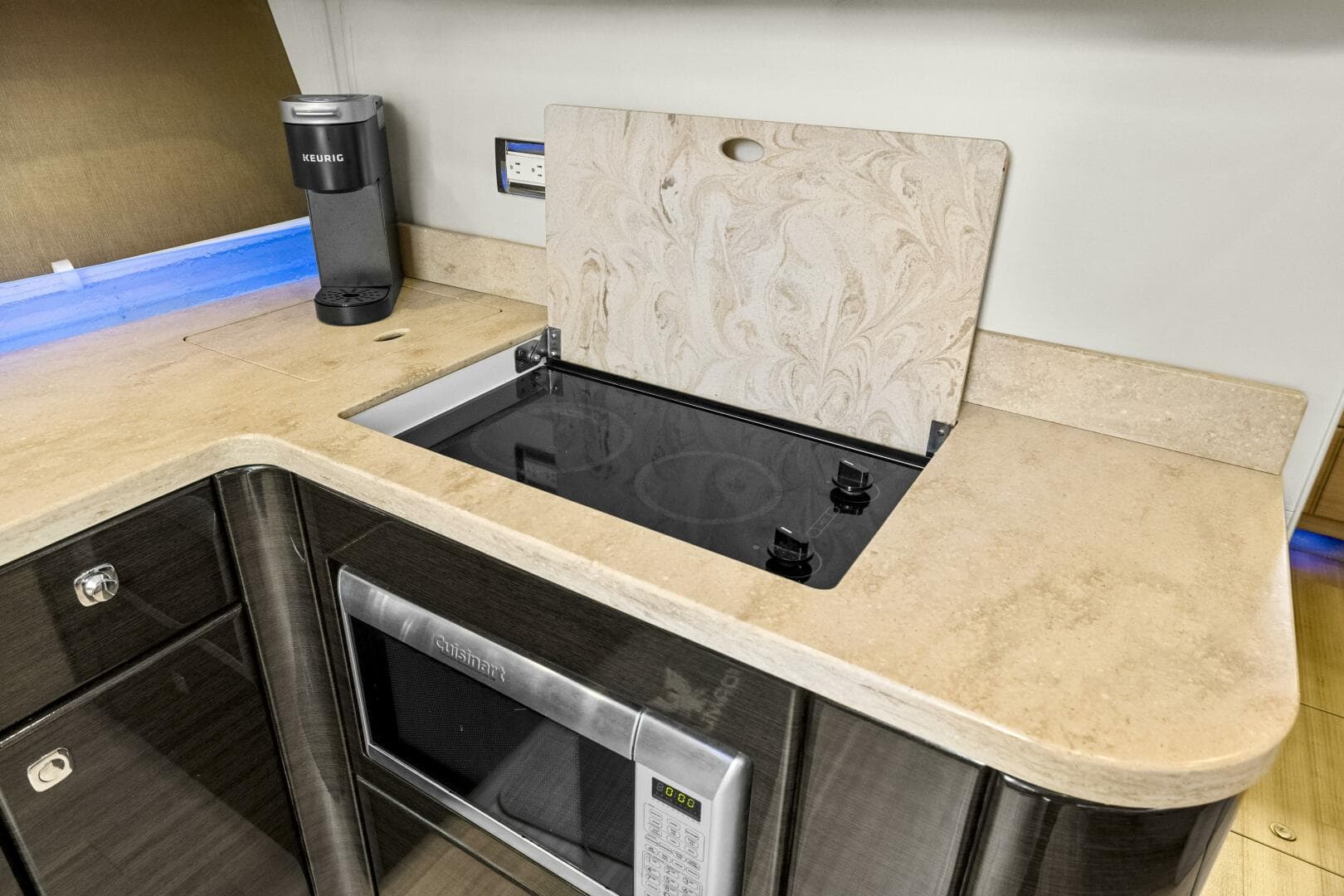 2016 Formula 45 Yacht — photo 22