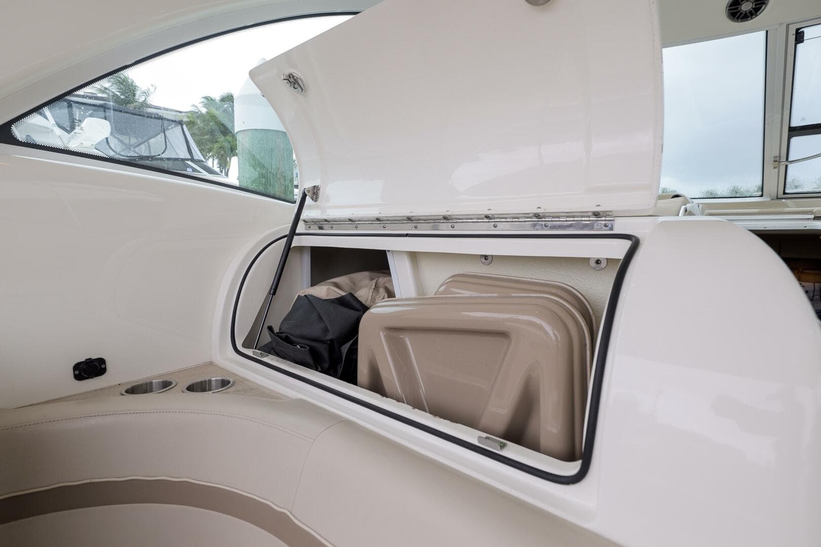 2016 Formula 45 Yacht — photo 51