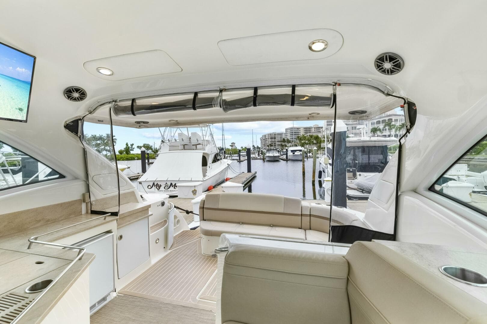 2016 Formula 45 Yacht — photo 13