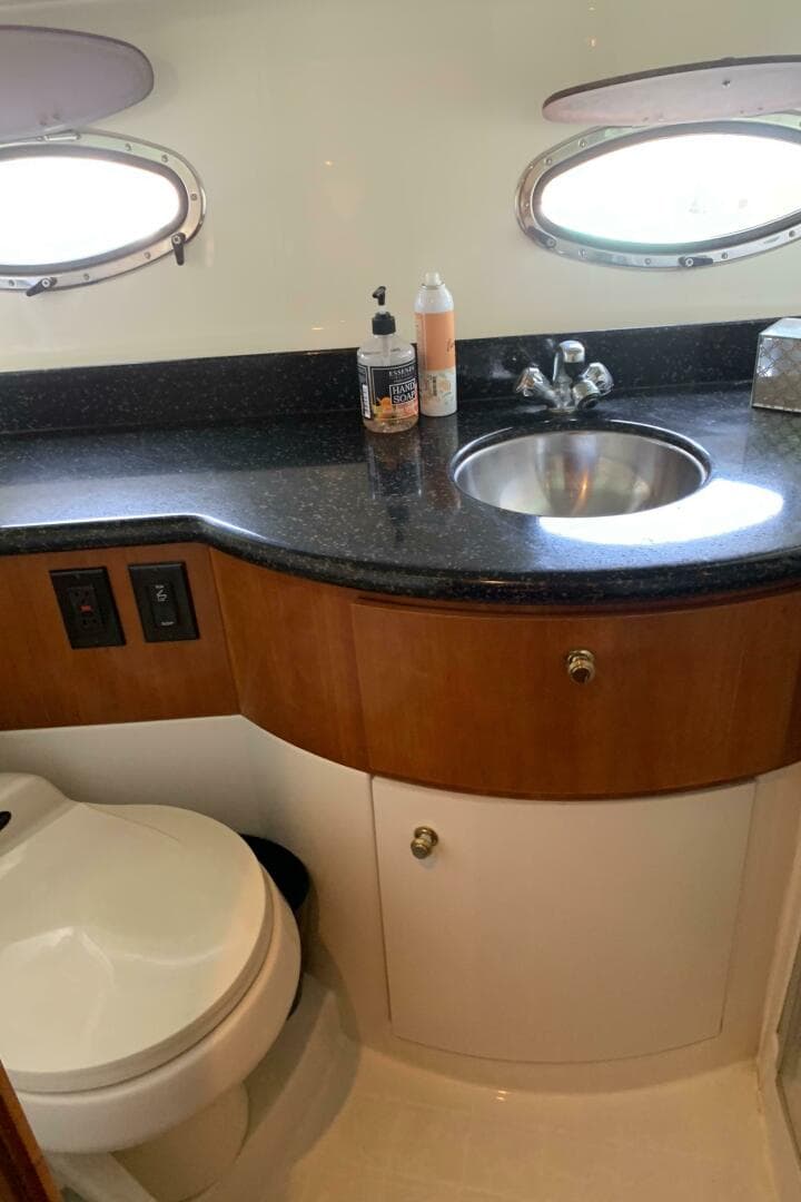 2001 Carver 396 Aft Cabin — photo 72