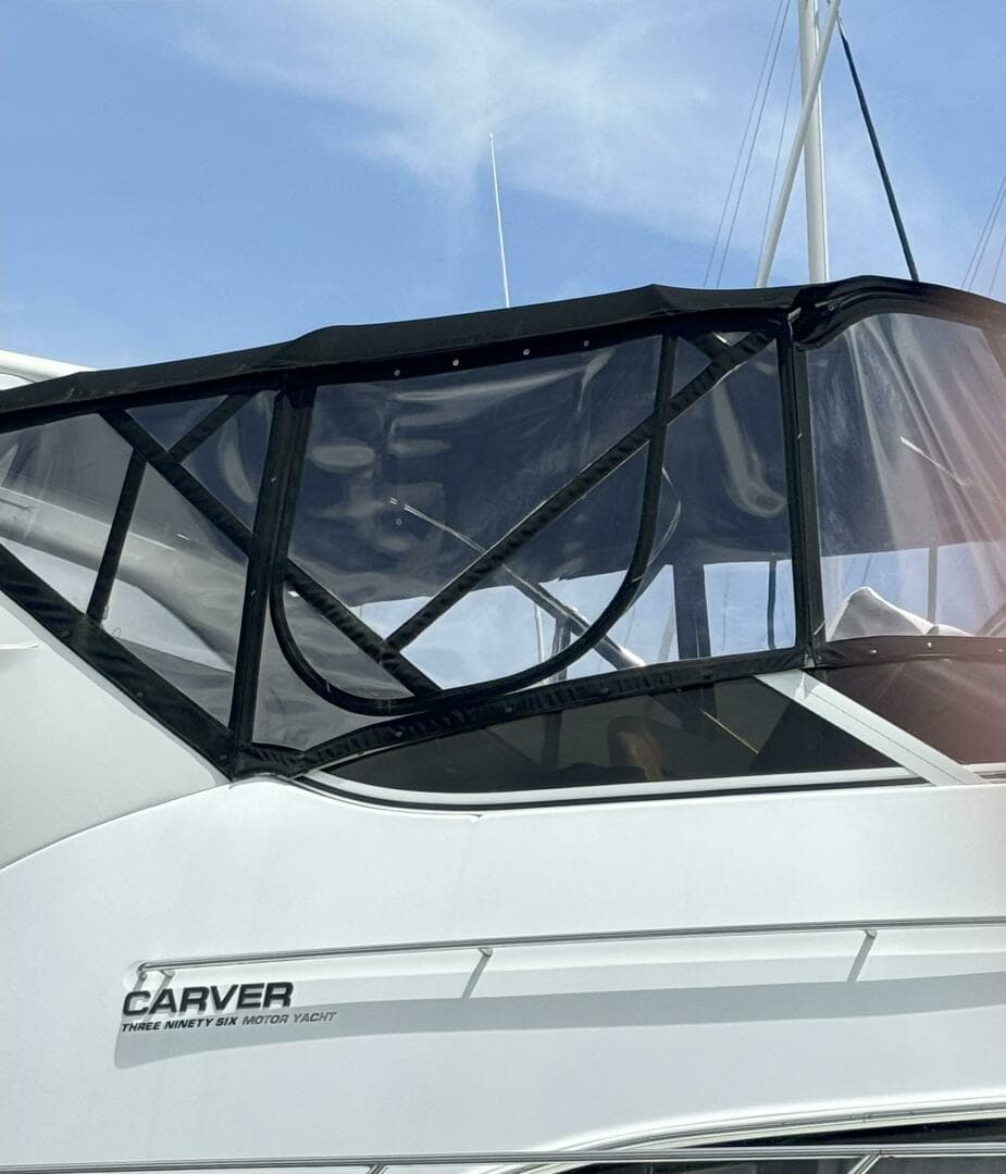 2001 Carver 396 Aft Cabin — photo 13