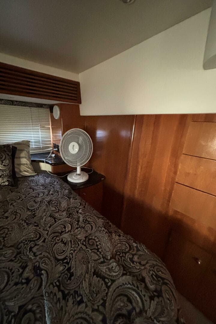 2001 Carver 396 Aft Cabin — photo 66