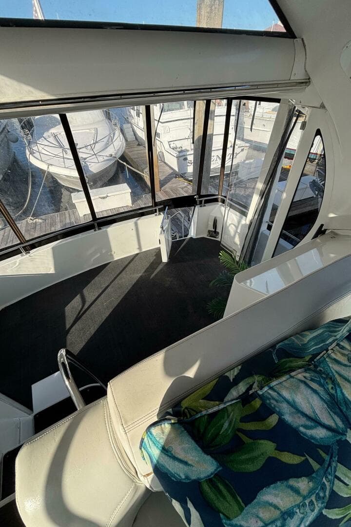 2001 Carver 396 Aft Cabin — photo 41