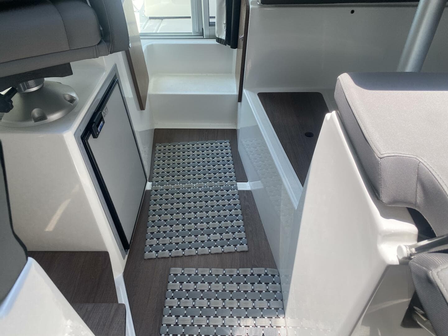 2023 Beneteau Antares 8 — photo 19