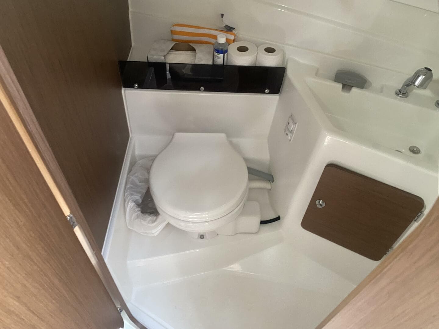 2023 Beneteau Antares 8 — photo 24