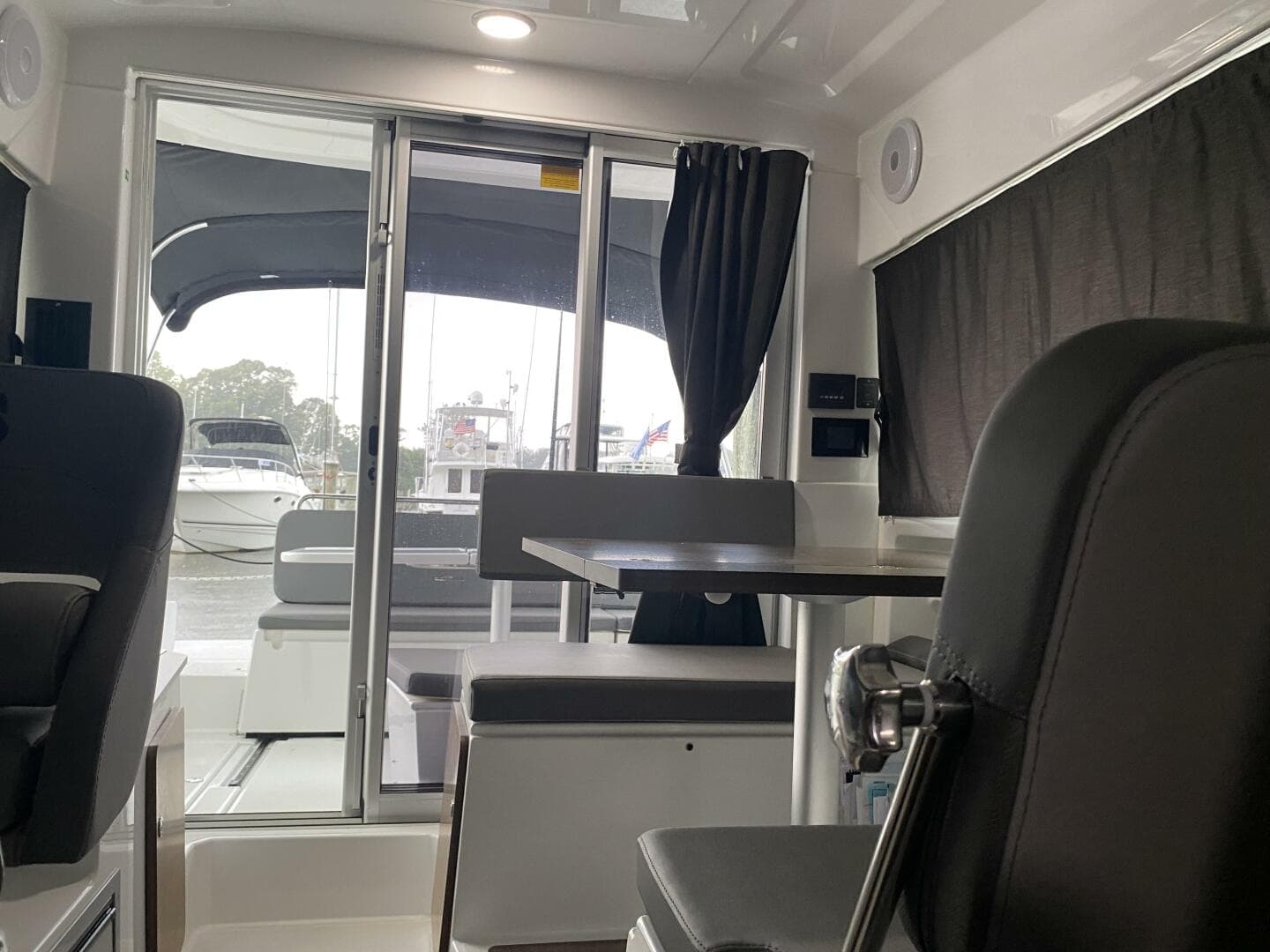 2023 Beneteau Antares 8 — photo 29