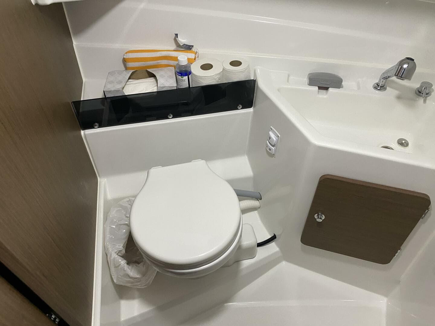 2023 Beneteau Antares 8 — photo 32