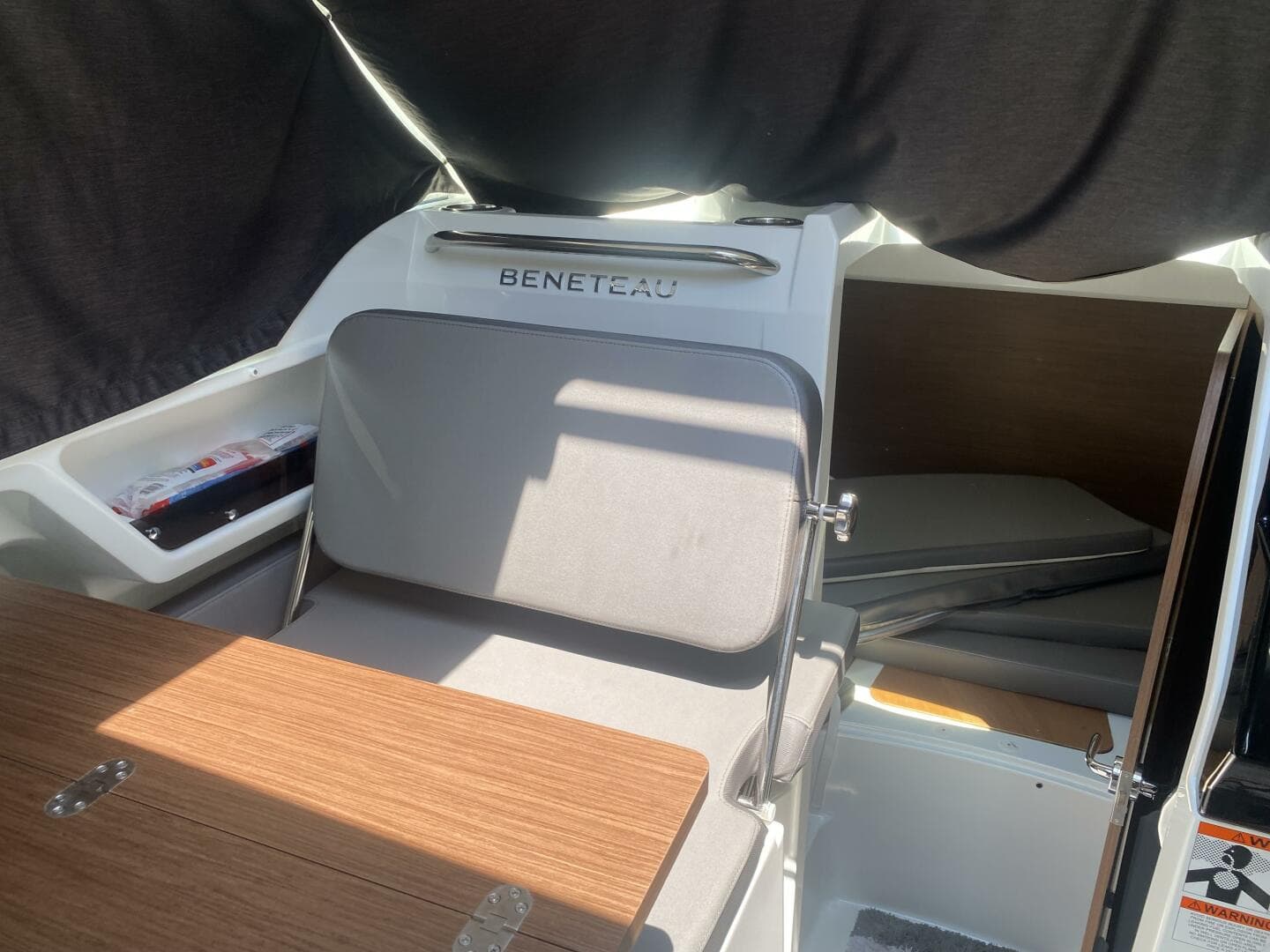 2023 Beneteau Antares 8 — photo 21