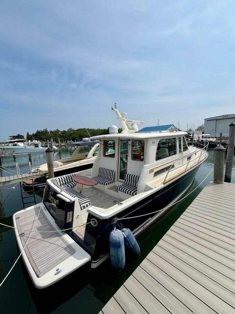 2010 Sabre 40 Sedan — photo 4