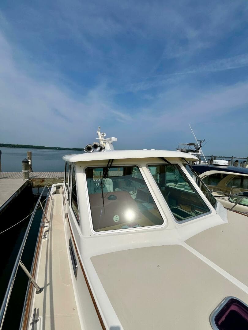 2010 Sabre 40 Sedan — photo 48