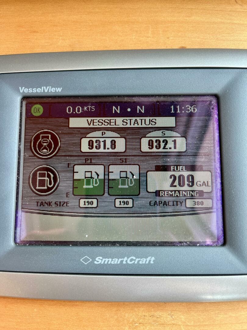 2010 Sabre 40 Sedan — photo 39