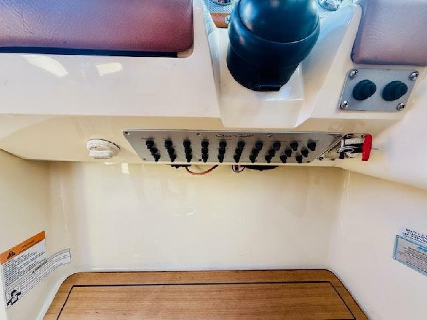 2015 Chris-Craft Launch 32 — photo 48