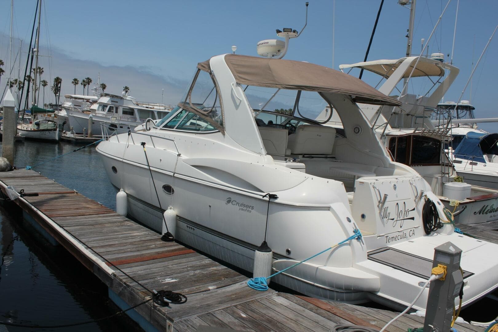 2005 Cruisers 370 Express — photo 8