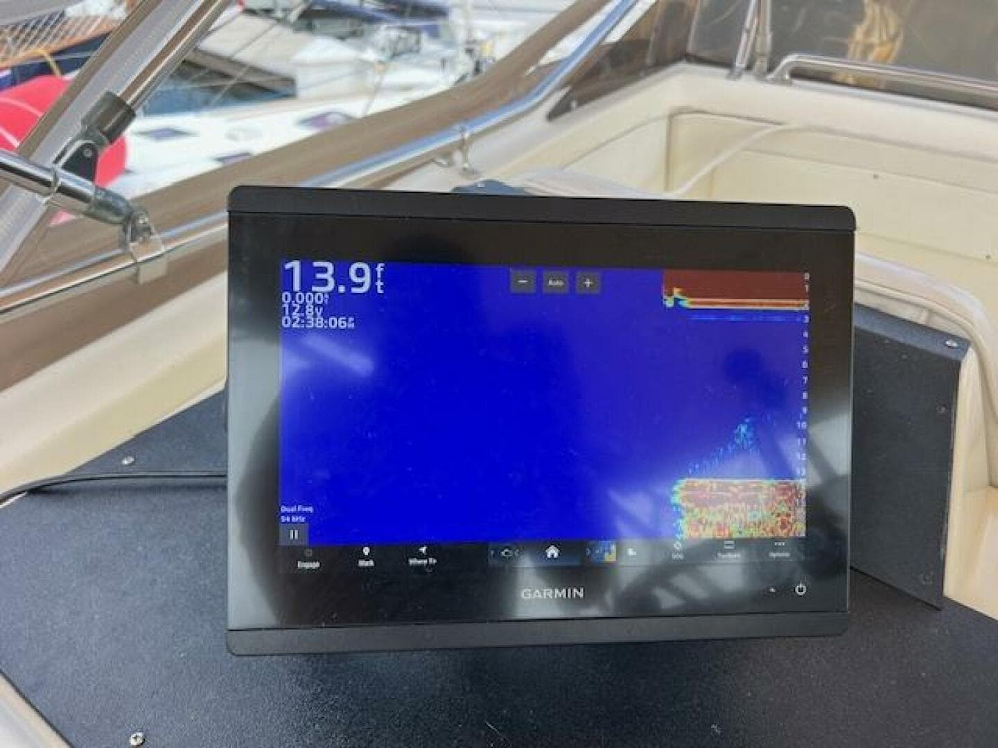 1981 Viking 35 Flybridge — photo 8