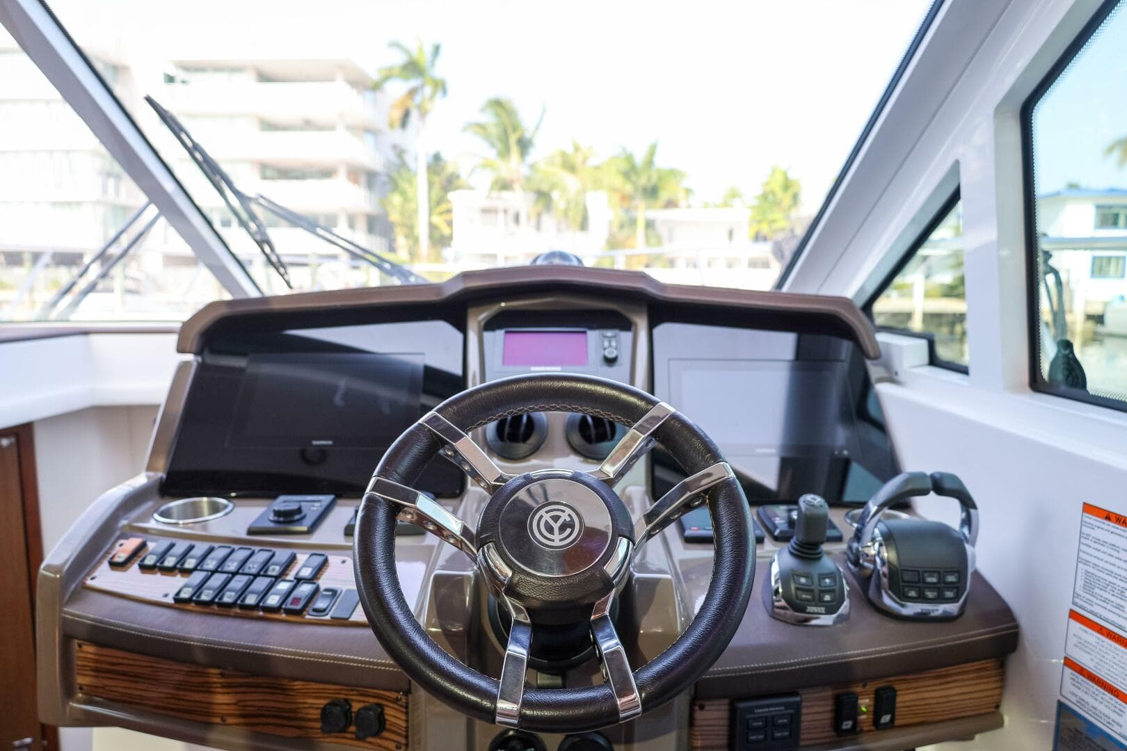 2014 Cruisers Yachts 45 Cantius — photo 52