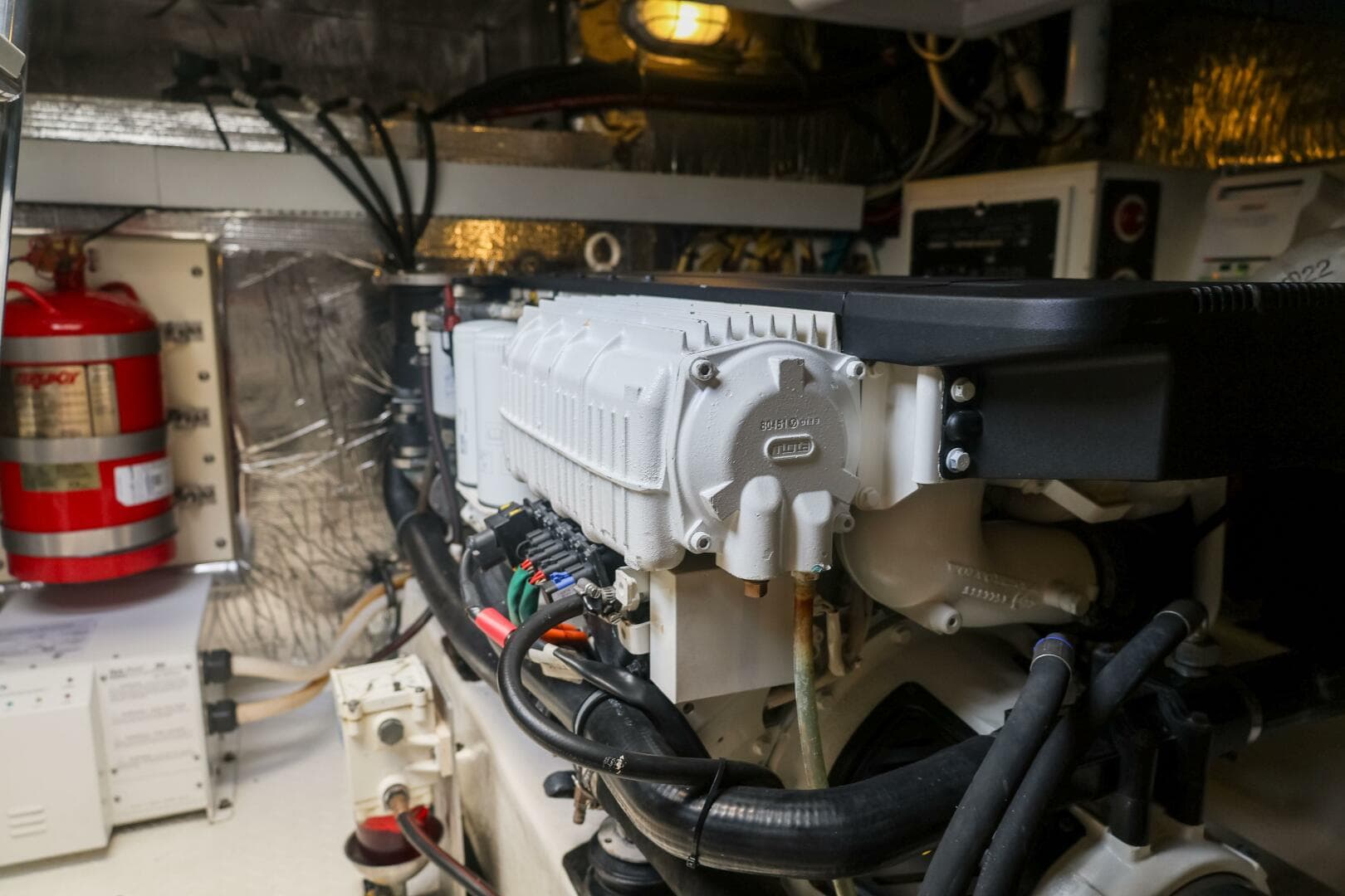 2014 Cruisers Yachts 45 Cantius — photo 69