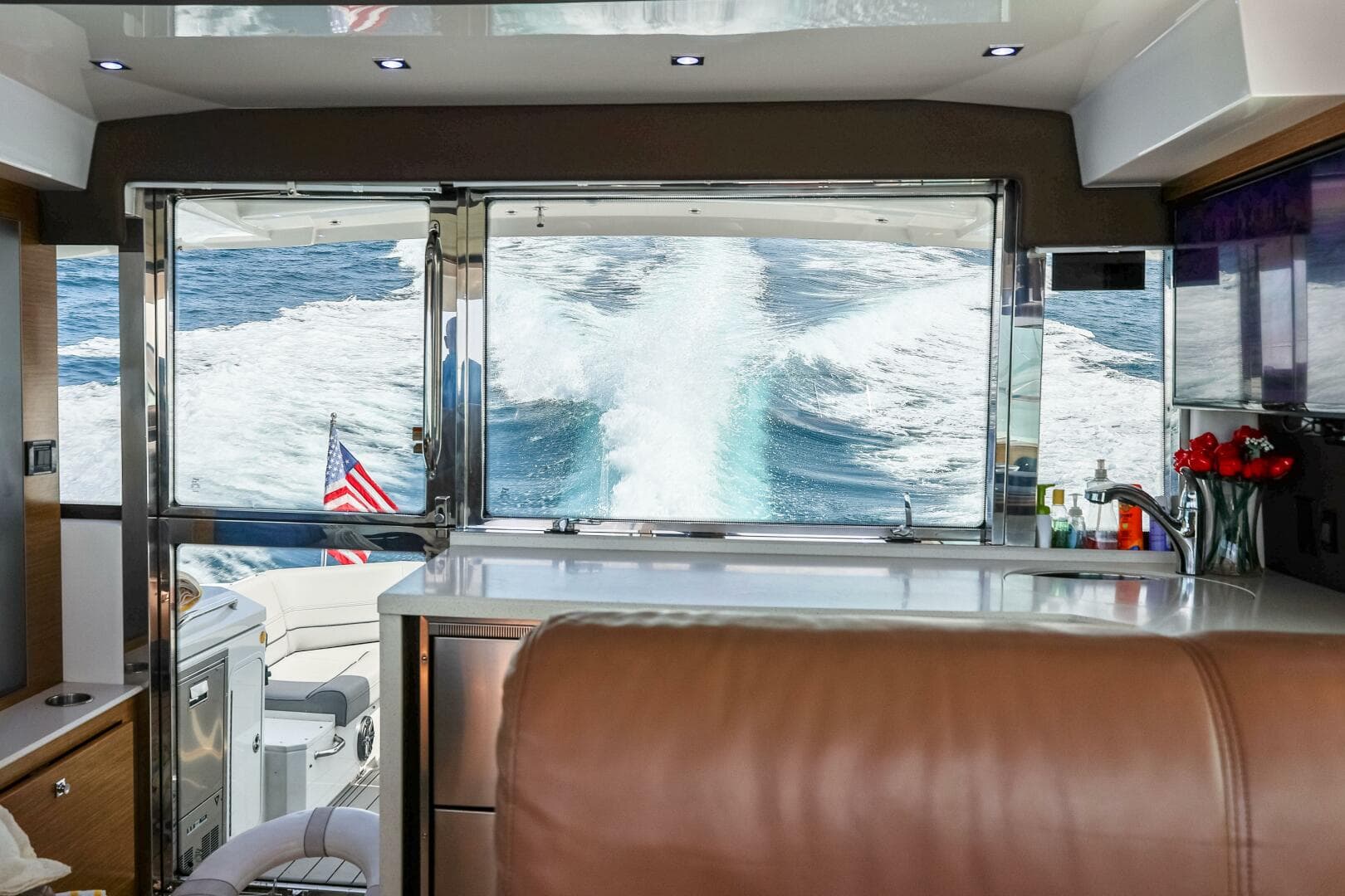 2014 Cruisers Yachts 45 Cantius — photo 45