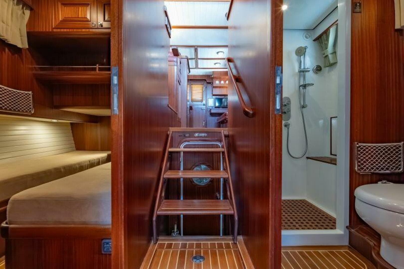 2019 Selene 42 Voyager Sedan — photo 18